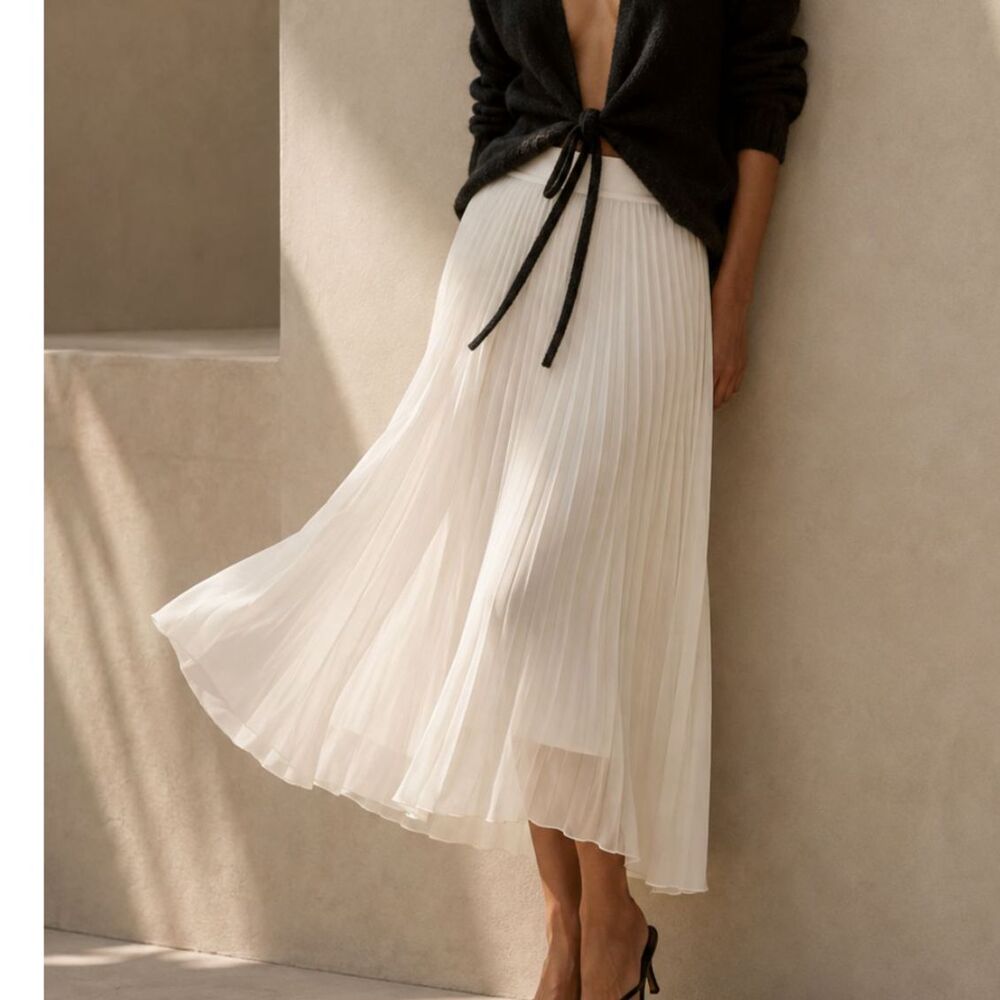 Aritzia Wilfred Twirl Pleated Chiffon Midi Skirt Light Birch XL Feminine $150